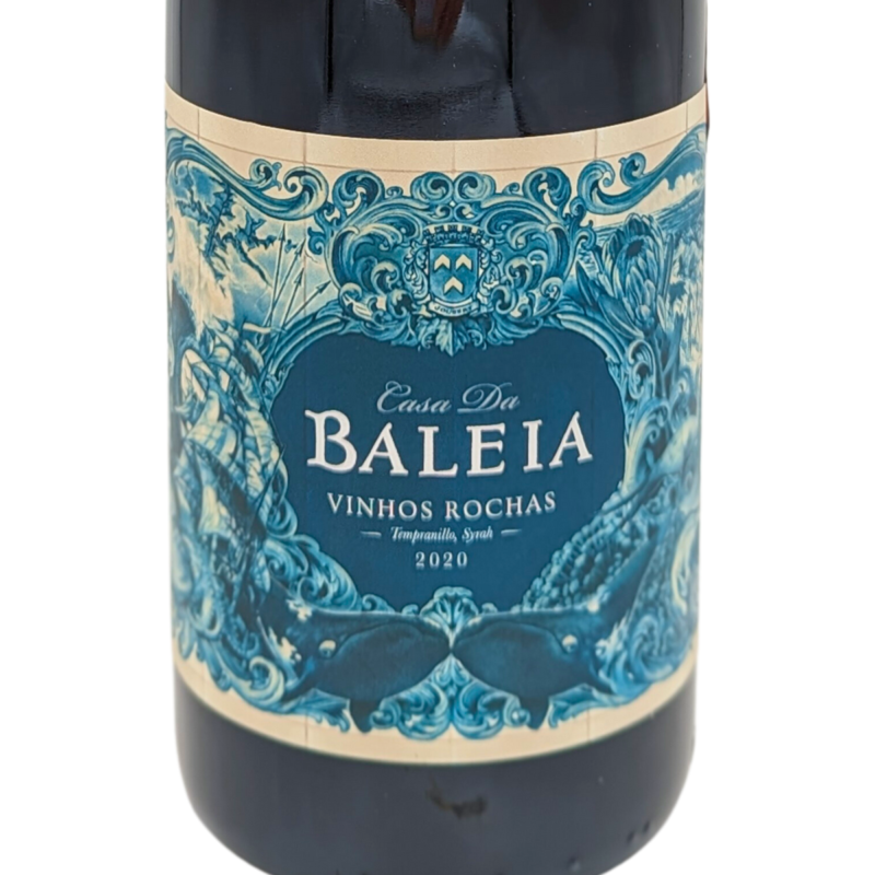 Front label of a bottle of Baleia Vinhos Rochas